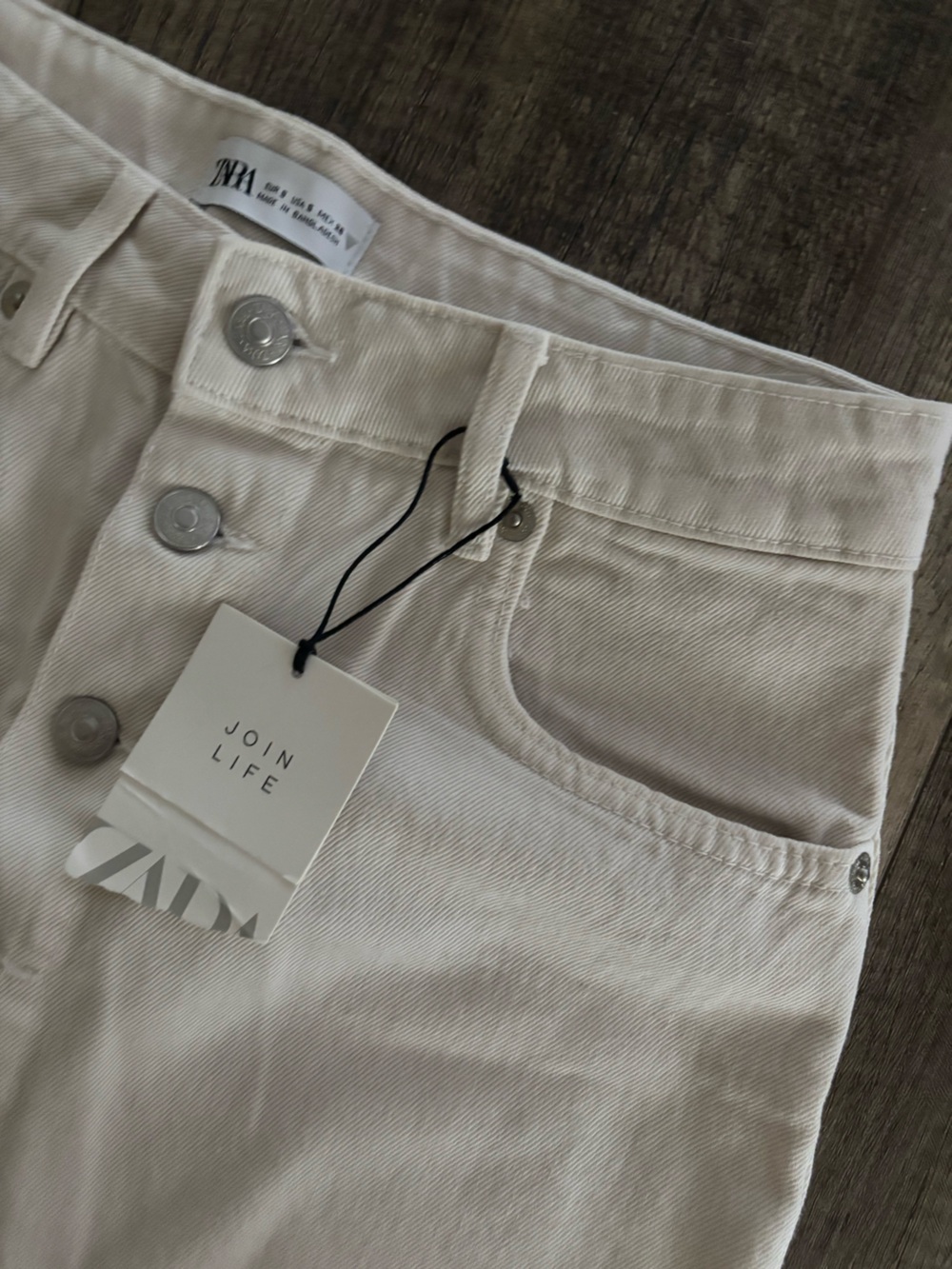 ZARA Off-White Button-Front Denim Skirt - Picture 2 of 4